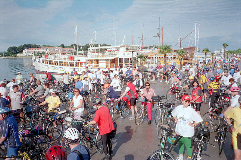 Beginn des istrischen Radfrhlinhs in Porec